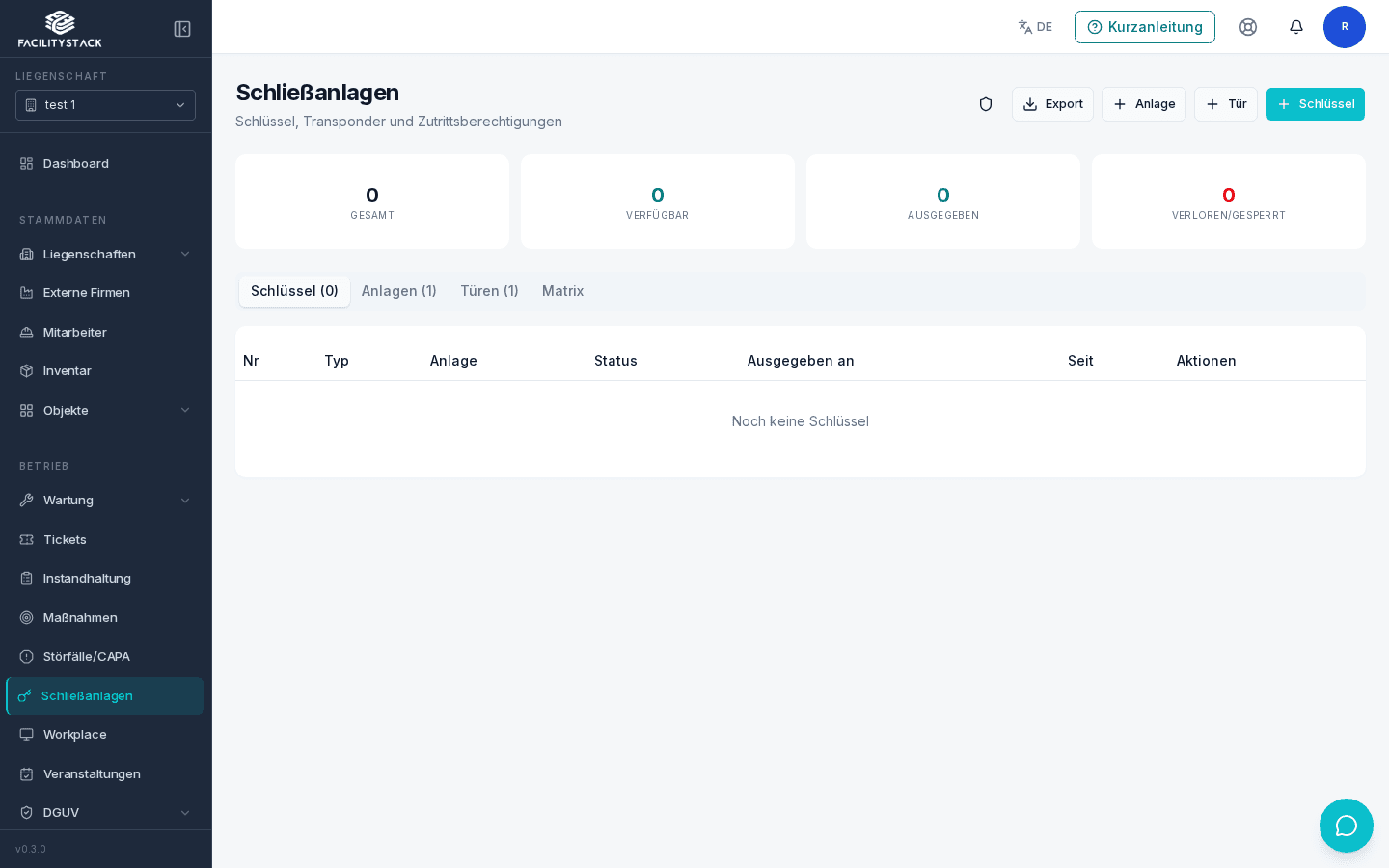 Bereich Schließanlagen in FacilityStack mit Zahlen zu verfügbaren, ausgegebenen und verlorenen Schlüsseln sowie Reitern für Schlüssel, Anlagen, Türen und Matrix